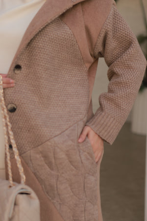 Triko Detaylı Kapüşonlu Kap