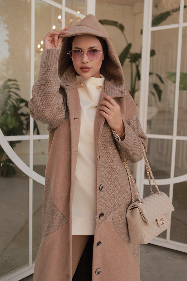 Triko Detaylı Kapüşonlu Kap