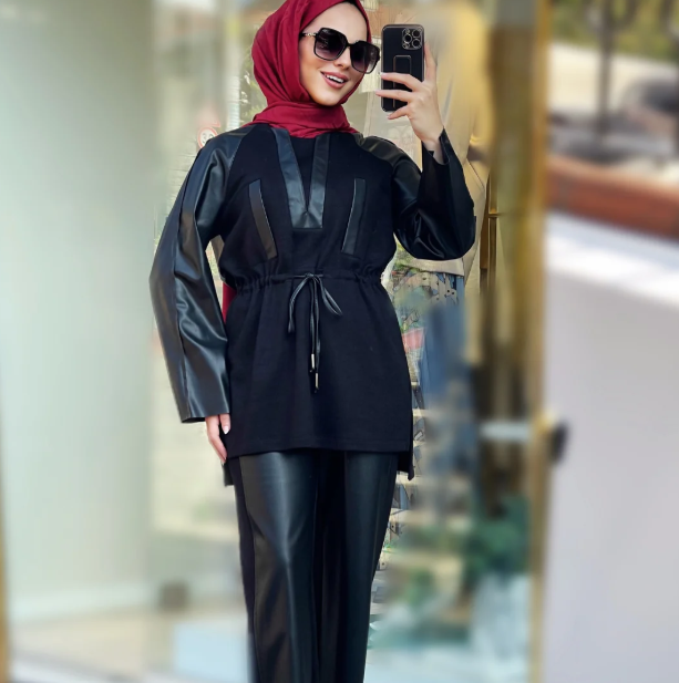 DERİ DETAYLI BELDEN BÜZGÜLÜ BLUZ