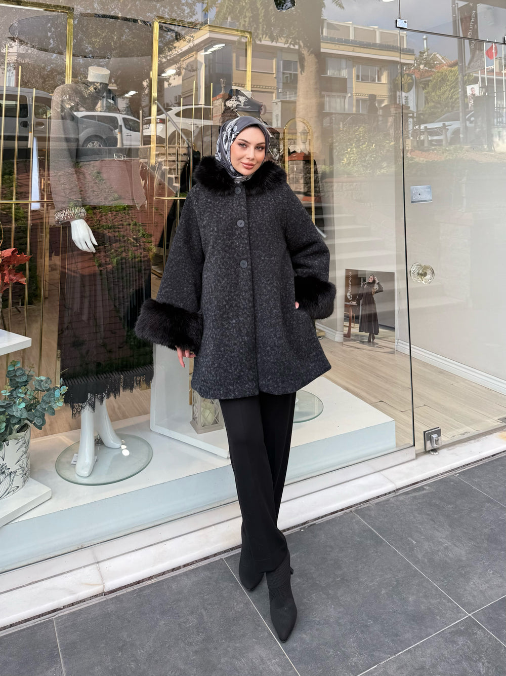 KÜRK DETAYLI İTHAL CEKET