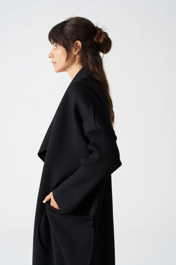 YLVA CAPE